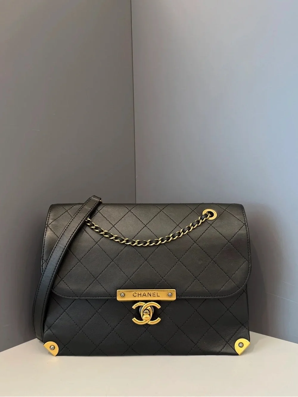 CHANEL Medium 